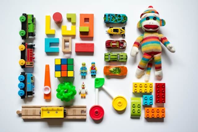 50 Screen-Free Activities for Toddlers (Sorted by Age) - GoCozyy Play Blankets